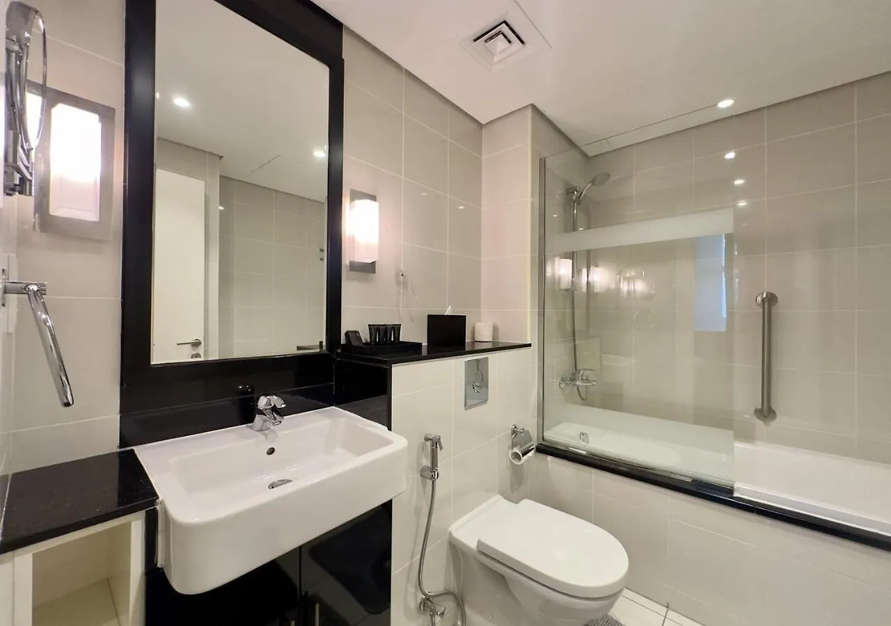 Lägenhet Quickstay Homes - Spacious 1Br Retreat-Cour Jardin Dubai Förenade Arabemiraten