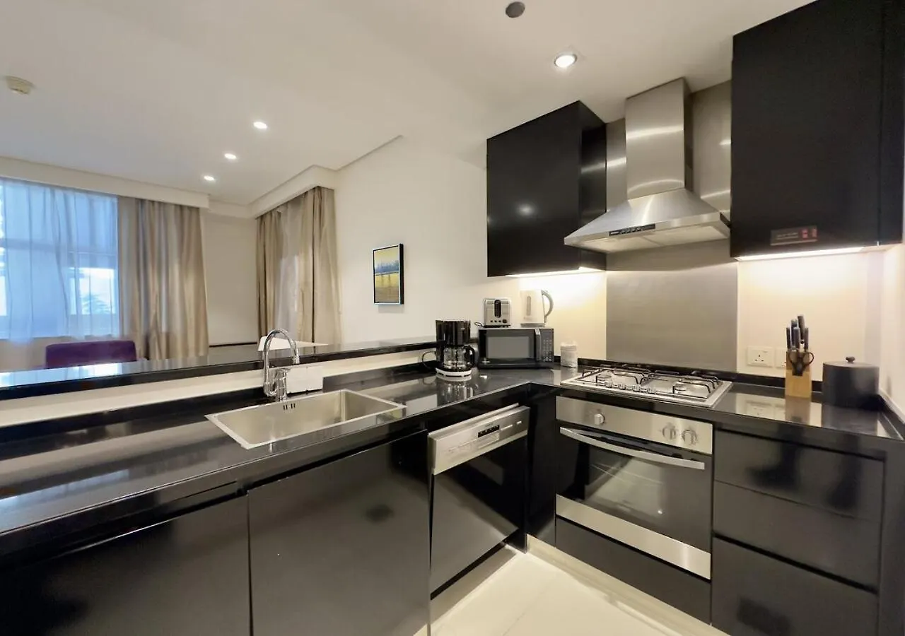 Quickstay Homes - Spacious 1Br Retreat-Cour Jardin Dubai Lägenhet
