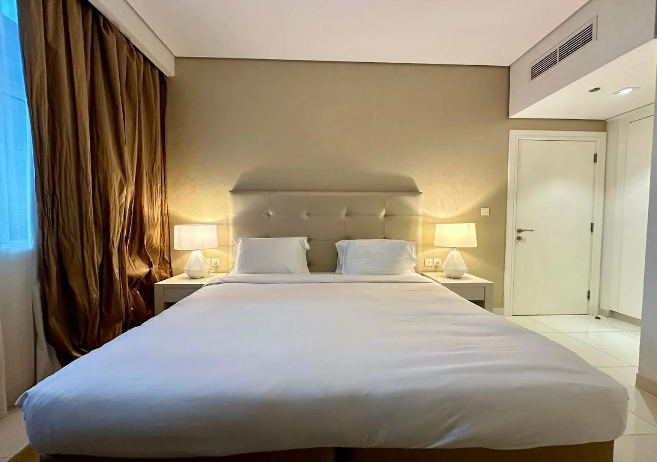 Lägenhet Quickstay Homes - Spacious 1Br Retreat-Cour Jardin Dubai Förenade Arabemiraten